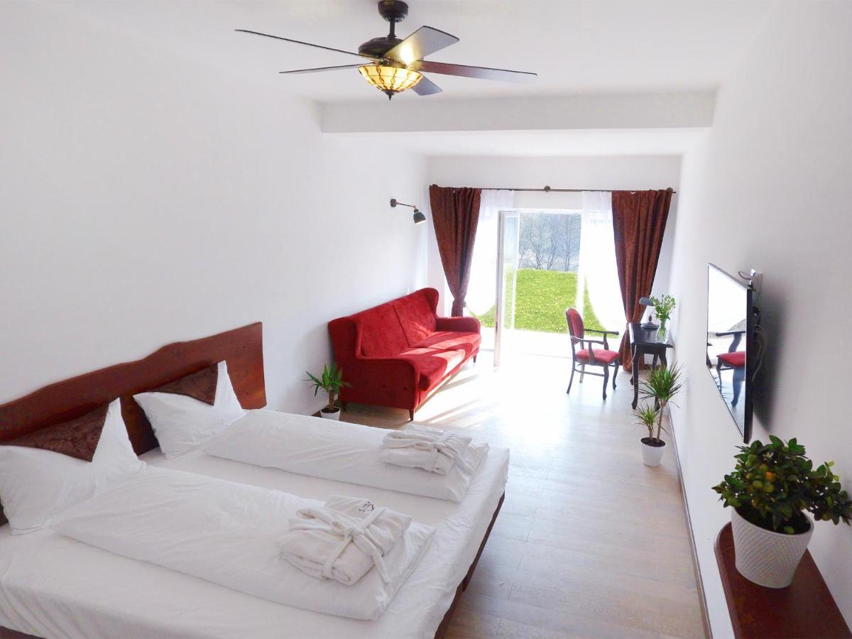 Dwor I Dworek Leszczowate Wellness & Spa Ustrzyki Dolne Luaran gambar
