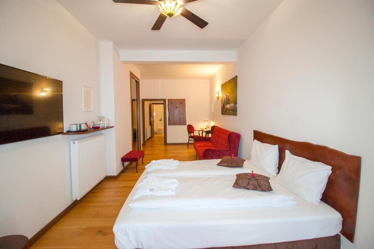 Dwor I Dworek Leszczowate Wellness & Spa Ustrzyki Dolne Luaran gambar